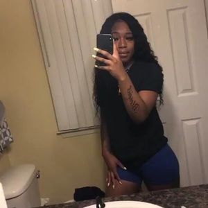 Meet your Posher, Keisha